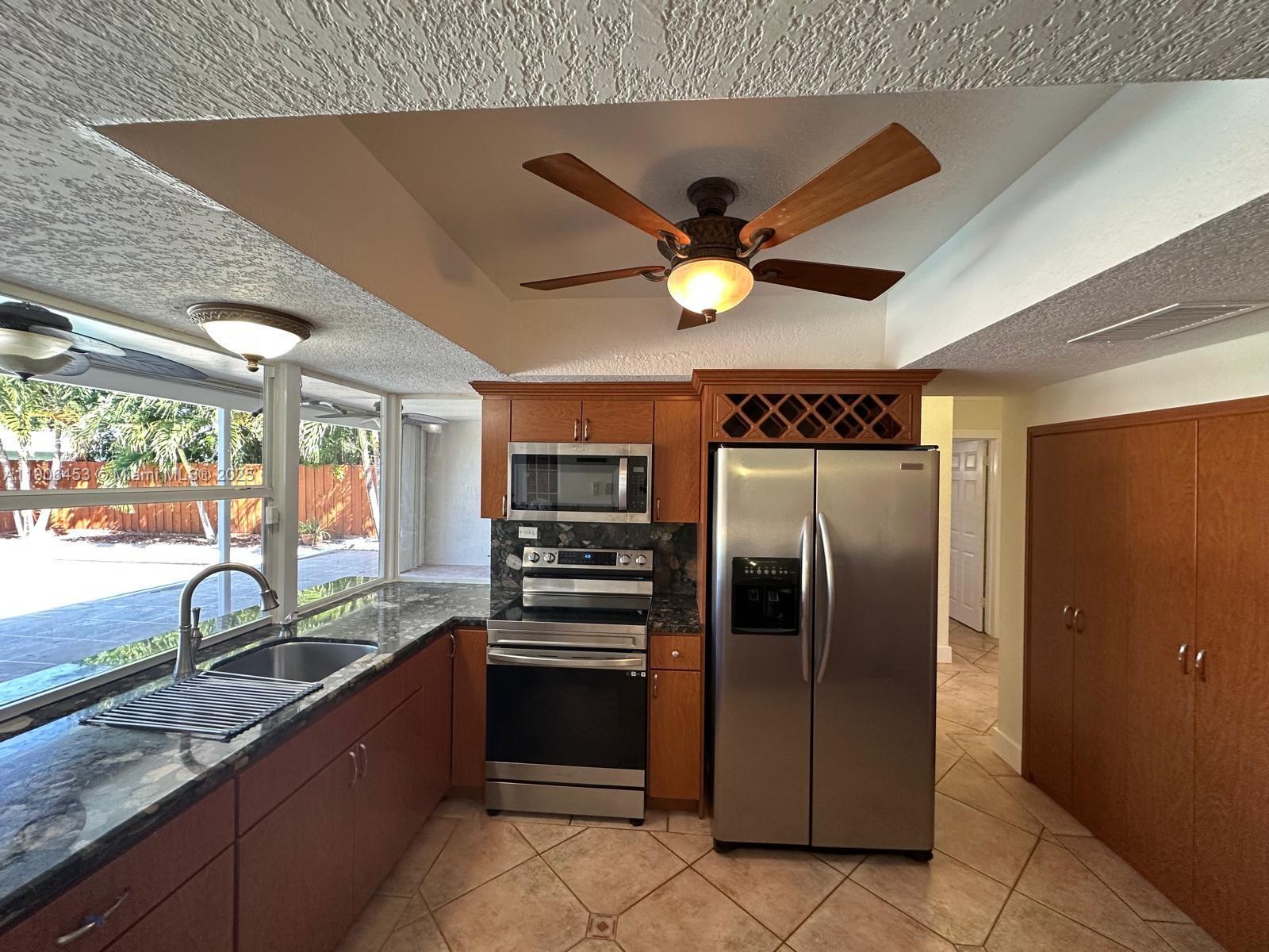 Building Photo - 515 NW 202nd Ter