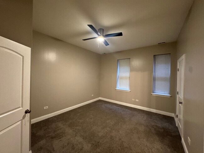 Building Photo - 4518 S Indiana Ave