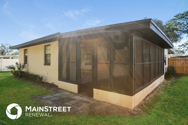 Building Photo - 11251 Andrea Dr