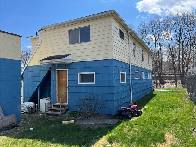 Building Photo - 4 Erie St