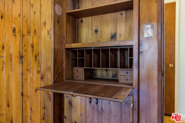 Building Photo - 15111 Marlin Pl