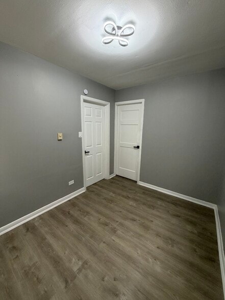 Building Photo - 7805 Central Ave