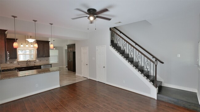 Building Photo - 4315 Field Meadow Dr