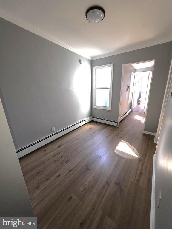 Building Photo - 626 Eisenbrown St