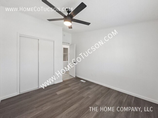 Building Photo - 12151 W Blue Quail Pl