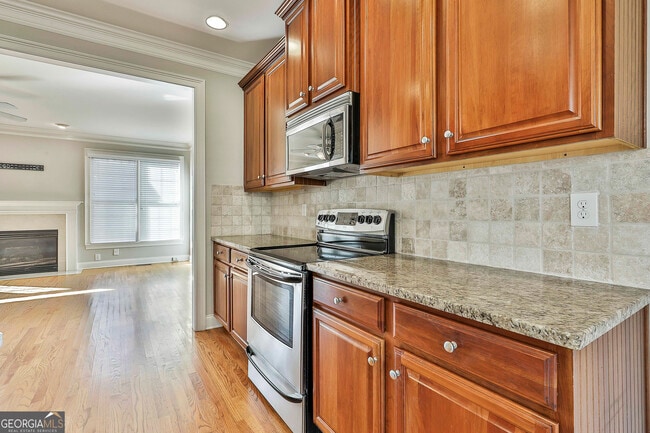 Building Photo - 205 Lexington Village