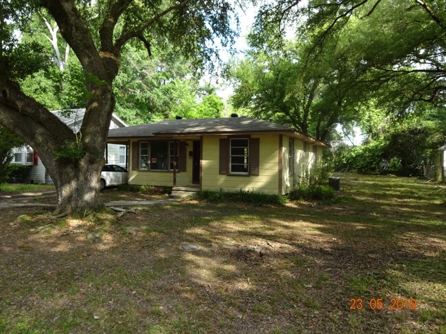 Primary Photo - 3813 Harrison Street