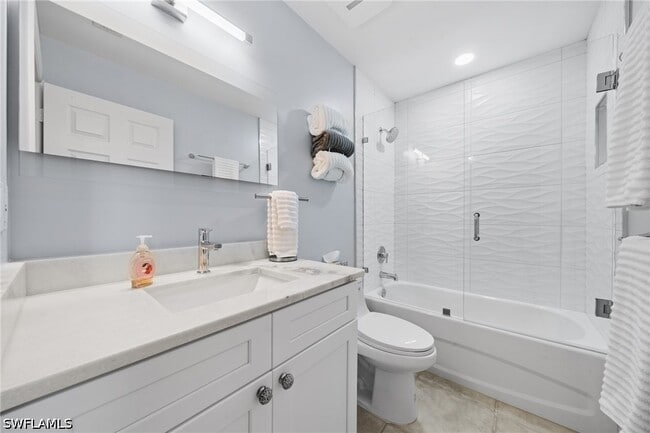 Building Photo - 15393 Bellamar Cir