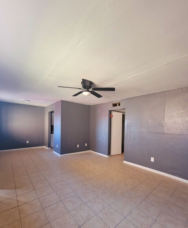 Building Photo - 7301 Jensen Dr