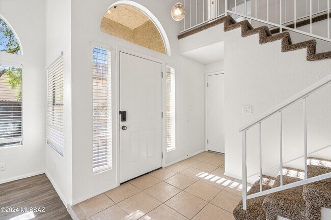 Building Photo - 7209 S Avenida Del Nopal