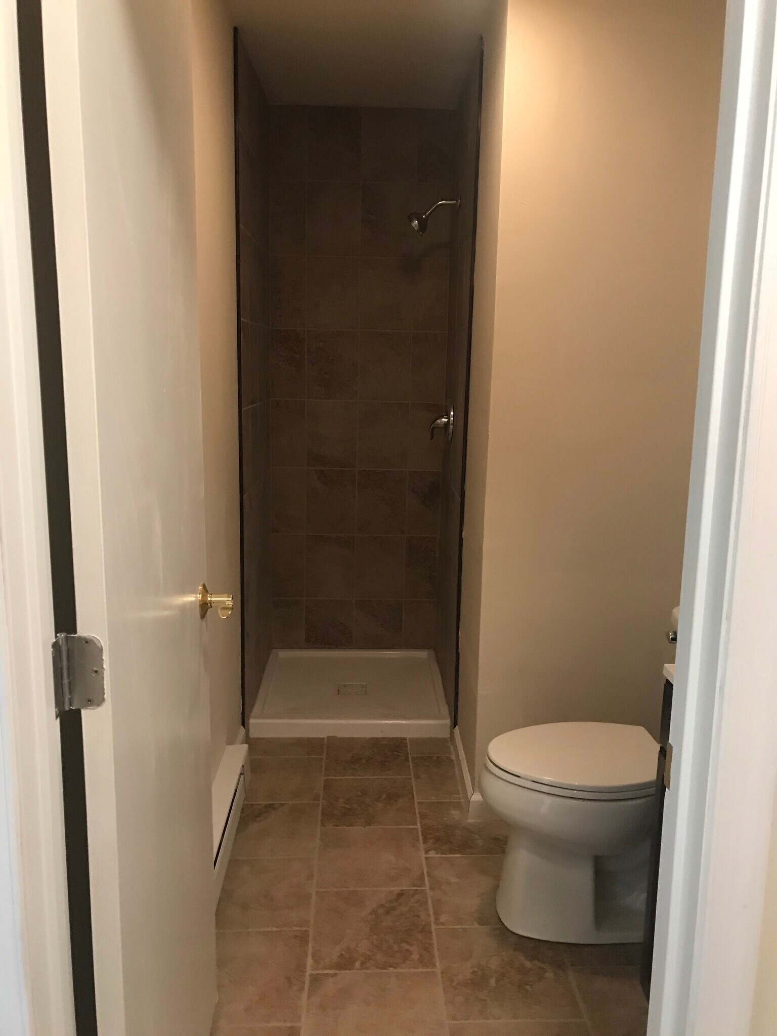 Building Photo - 10 Candlewood Ln