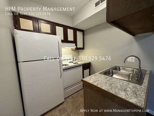 Building Photo - 4233 Middlebranch Ave NE