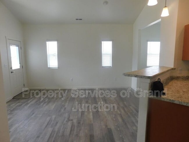 Building Photo - 2352 Chaco Cyn Lp