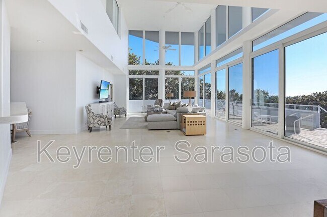 Building Photo - 5801 Gulf of Mexico Dr