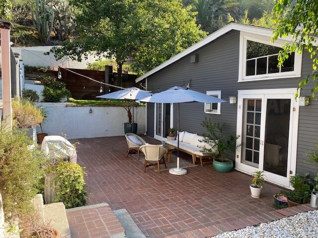 Lower patio - 1936 Weepah Way