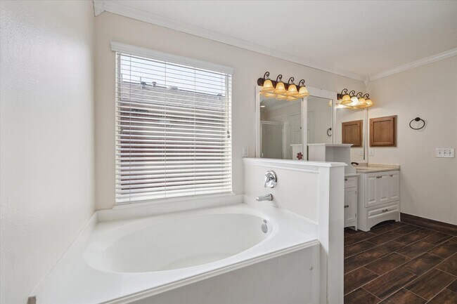 Building Photo - 17610 Prospect Meadows Dr