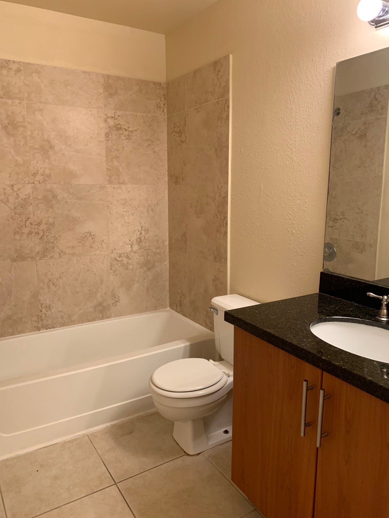 Building Photo - 3370 Pinewalk Dr N