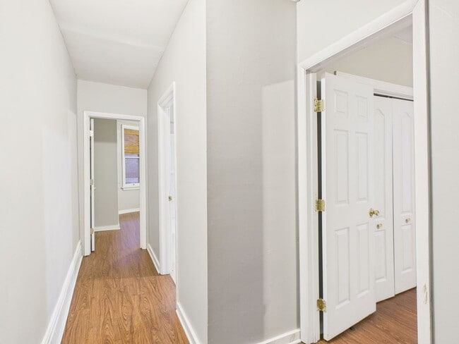 Building Photo - 3 Bedroom Single Family Home on Delaware St.