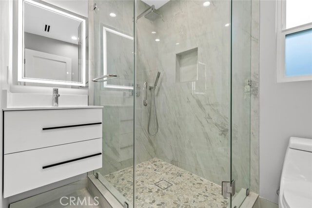 Building Photo - 545 Ivy St