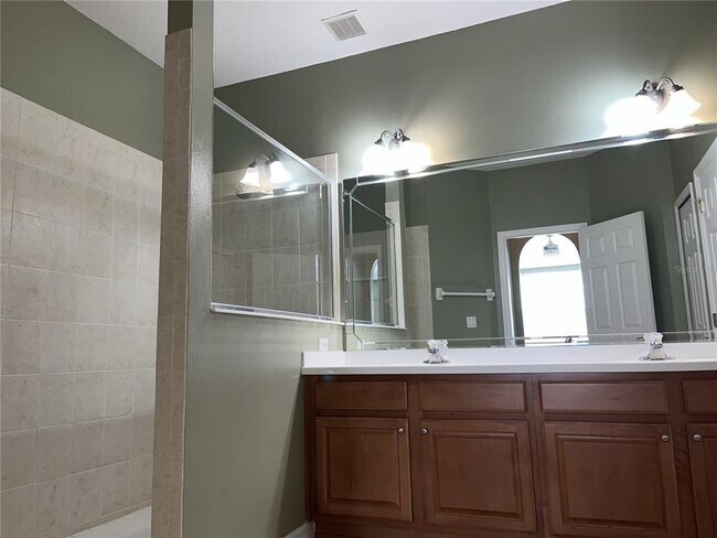 Building Photo - 9429 Myrtle Creek Ln