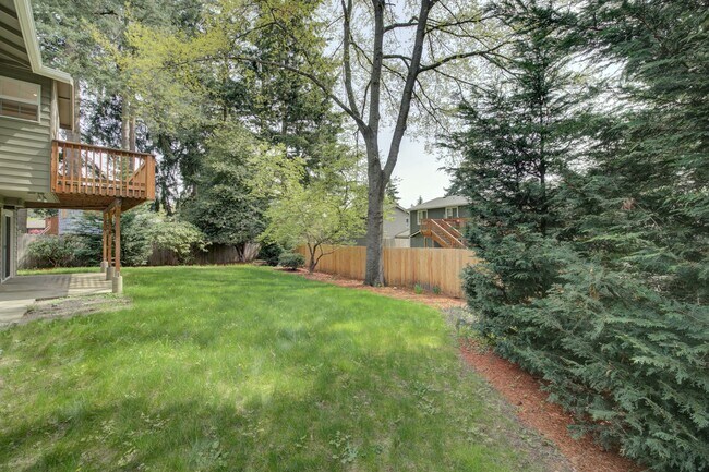 Building Photo - 13930 122nd Ave NE