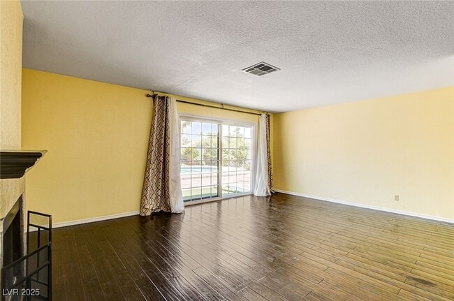 Building Photo - 8344 Snowmass Dr