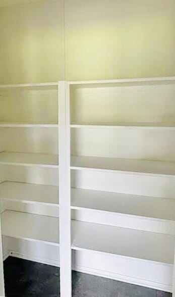 Large walk in pantry - 1022 Boxwood Ct