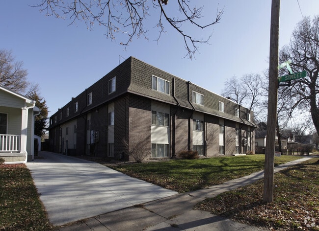 Building Photo - 550 N 26th St