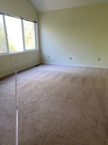 Building Photo - 7323 Old Redmond Rd