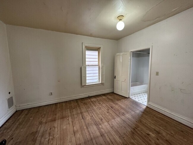 Building Photo - 222 Second Avenue