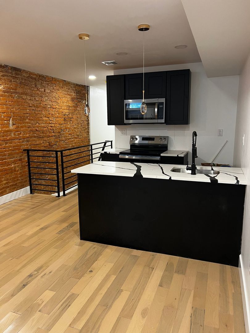 Building Photo - 124 N Felton St