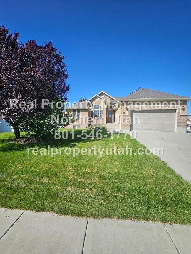 Stunning 7 Bedroom Home Now Available in W... 1437 N 3775 W West