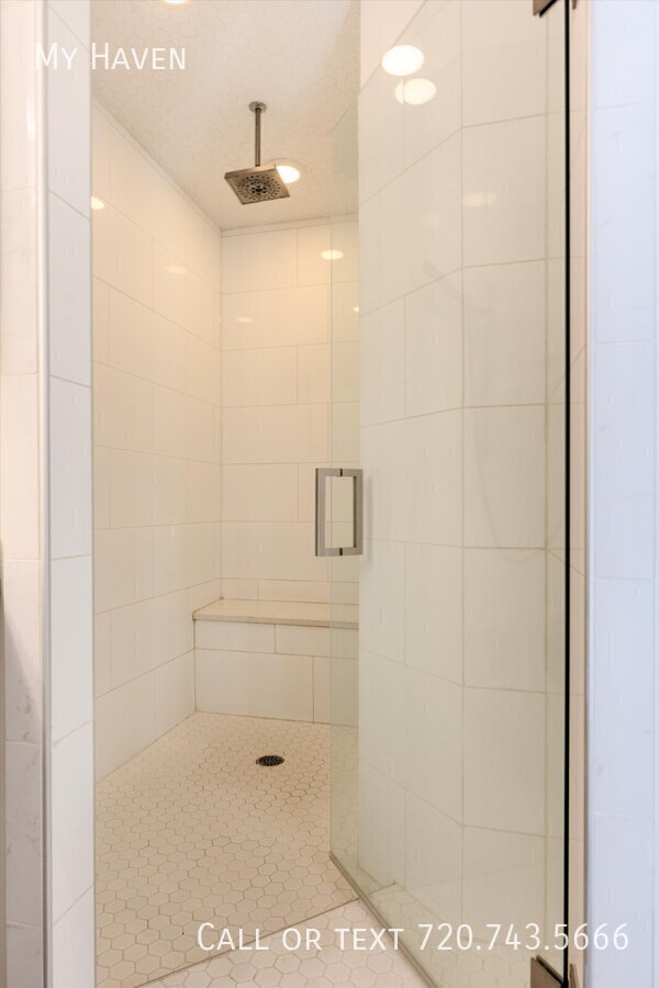 Building Photo - 2922 W 26th Ave