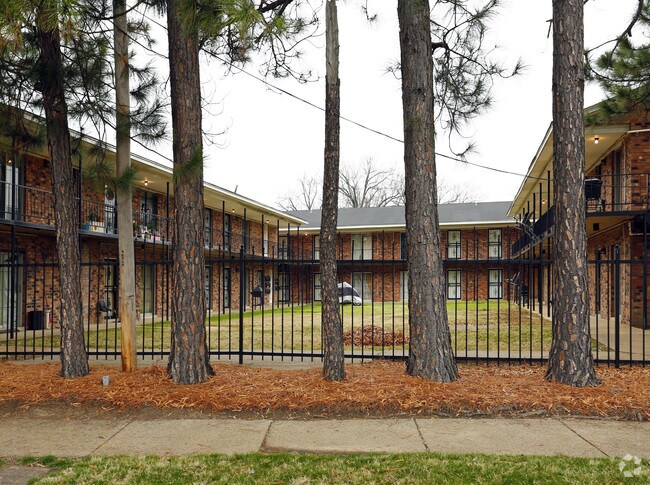 Building Photo - Merriwether