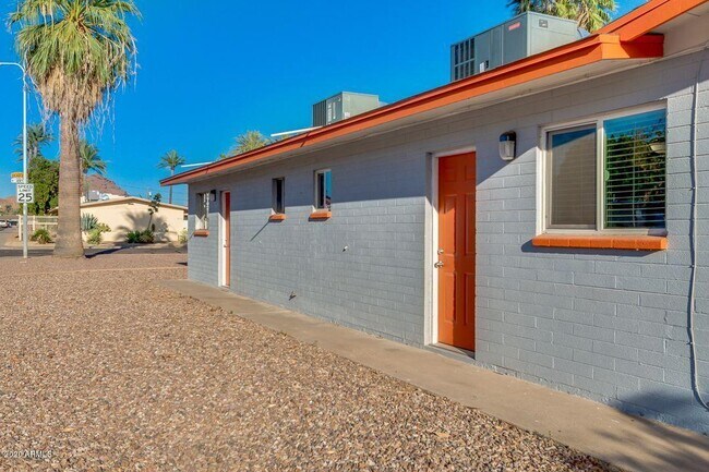 Building Photo - 2020 N 49th St