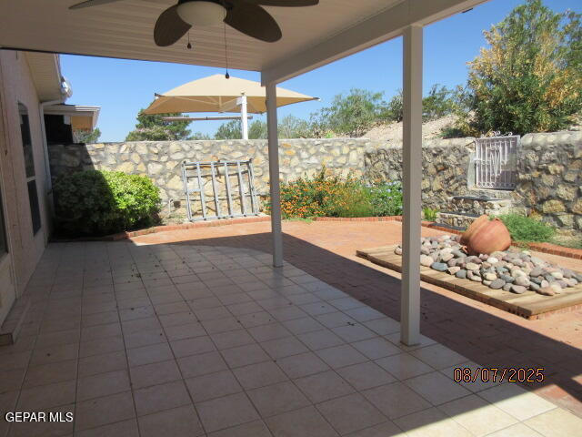 Building Photo - 745 Espada Dr