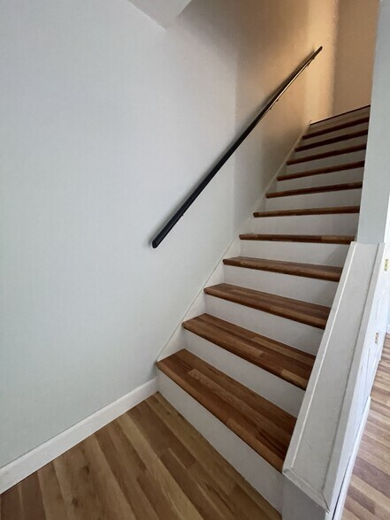 Building Photo - 26 Gurley Rd