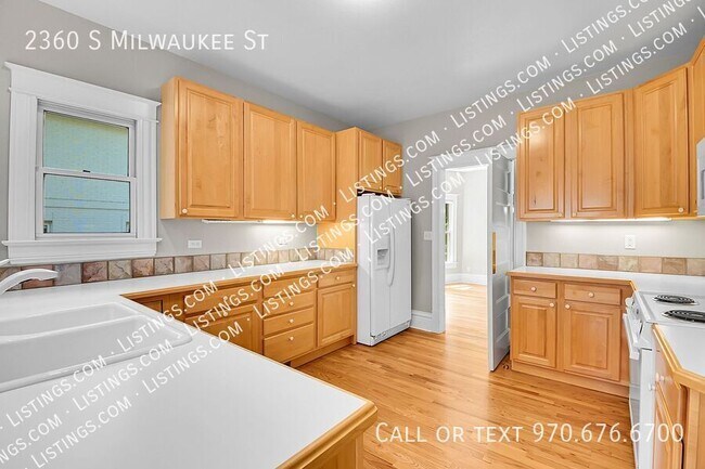 Building Photo - 2360 S Milwaukee St