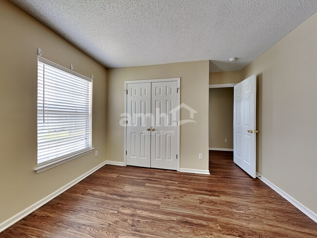 Building Photo - 2021 Clipstone Drive