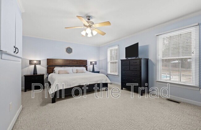 Building Photo - 2766 Briaroak Dr