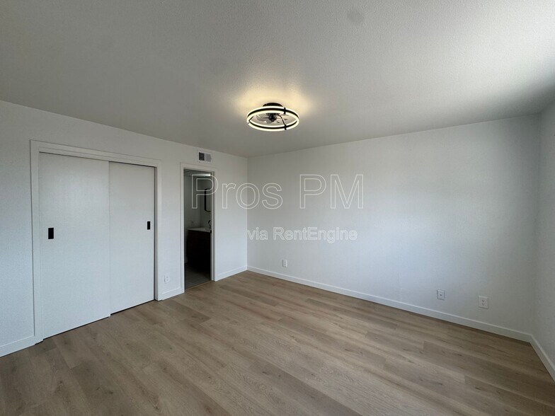 Building Photo - 5510 Boca Raton Blvd