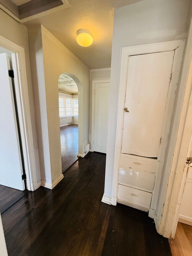 Building Photo - Spacious 3 Bedroom Rental!