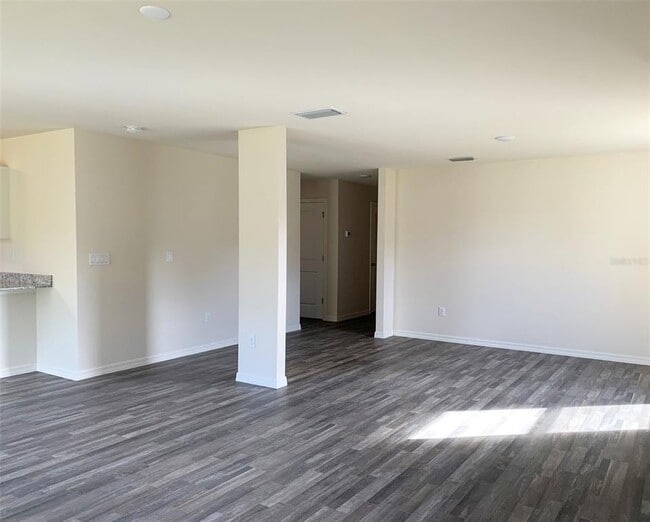 Building Photo - 1271 S McDuff St