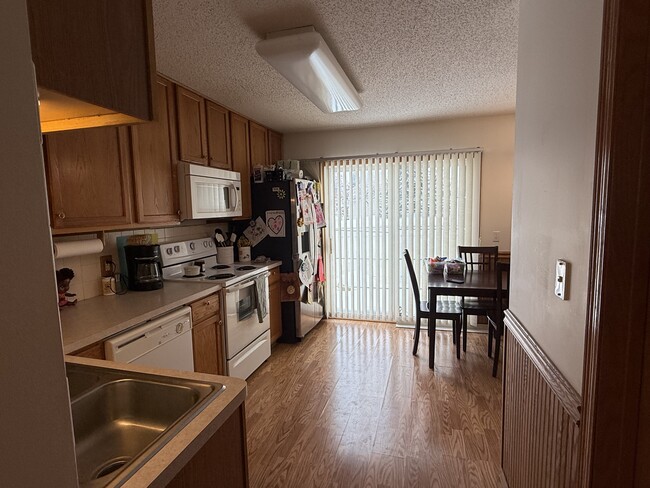 Building Photo - 15711 Fjord Ave