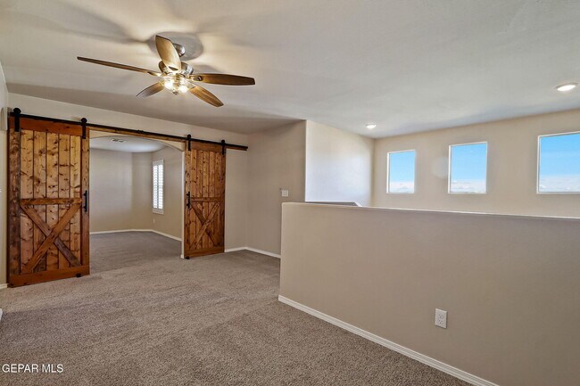 Building Photo - 3921 Desert Dunes Dr