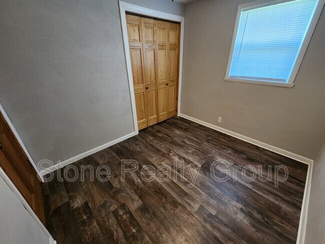Building Photo - 4433 E Evans Ave