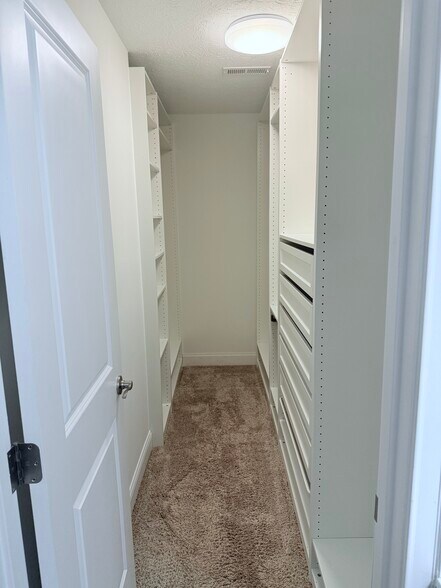 Building Photo - 3117 W Millstone Dr