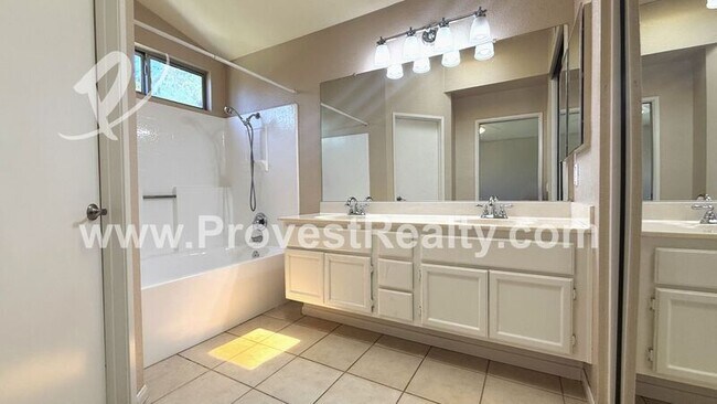 Building Photo - 12838 Shearwater Pl