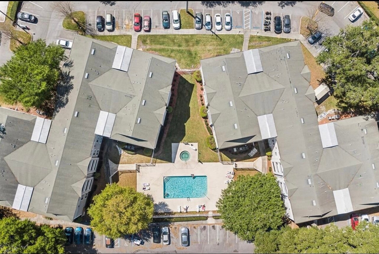 Building Photo - 4000 SW 23rd St