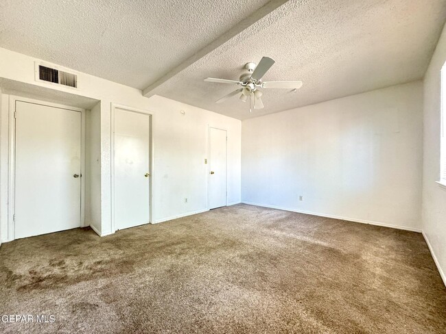 Building Photo - 2218 Seagull Dr